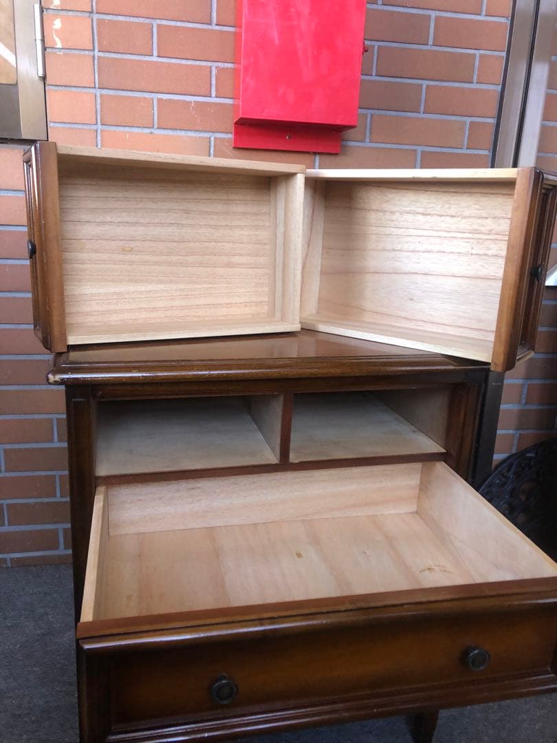 チェスト　ヨーロピアン風　アンティーク調　ヴィンテージ　花台　フラワースタンド