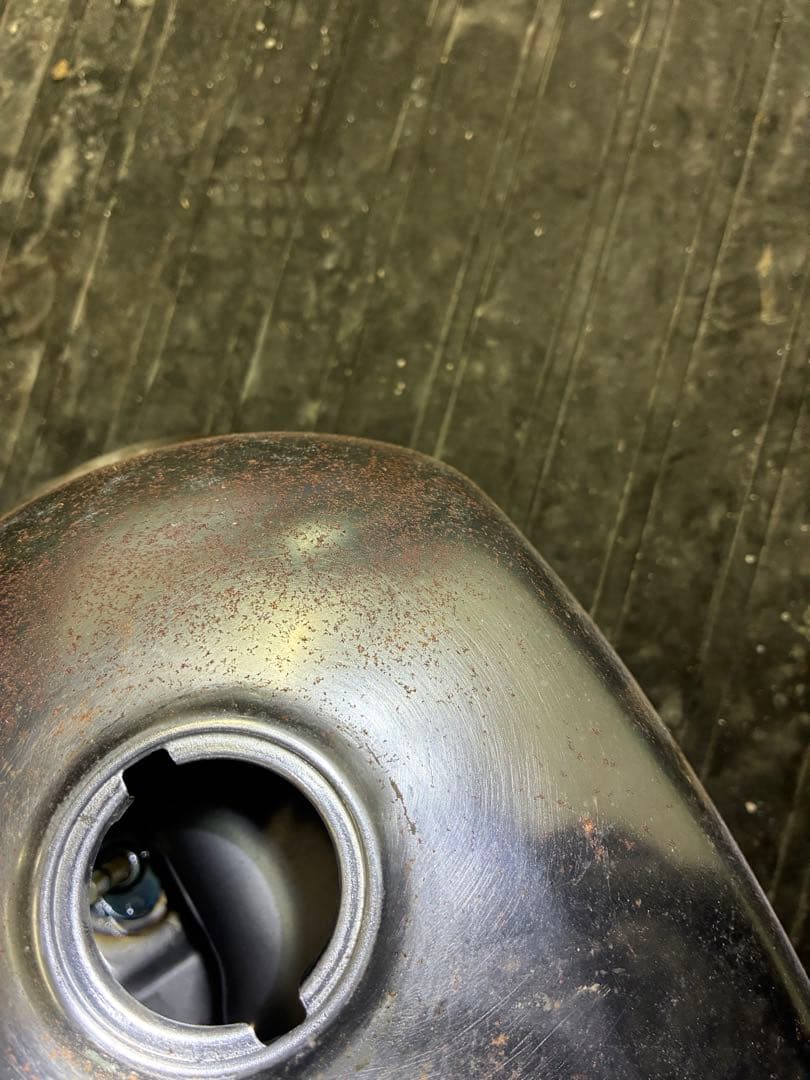 J50 ゴリラ、純正タンク