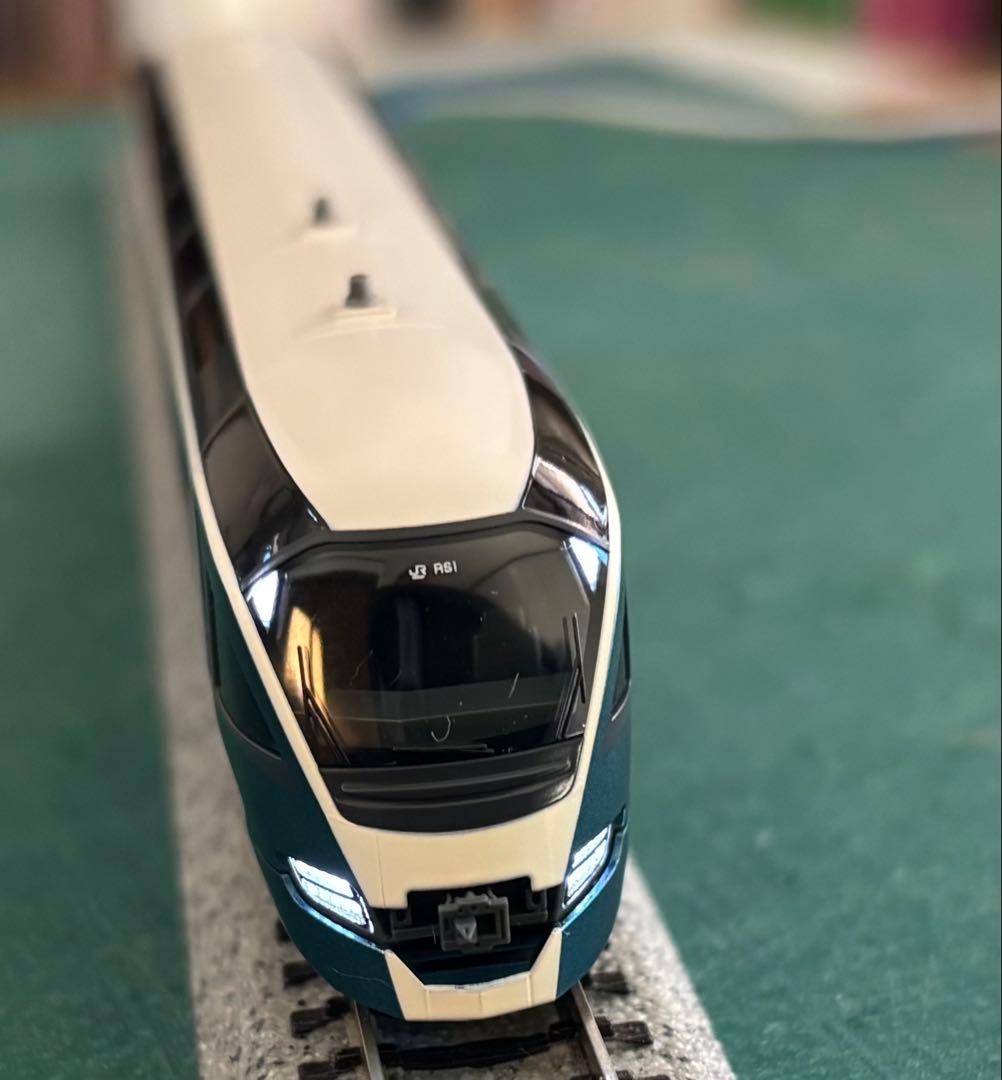 KATO 10-1644 E261系「サフィール踊り子」 8両セット