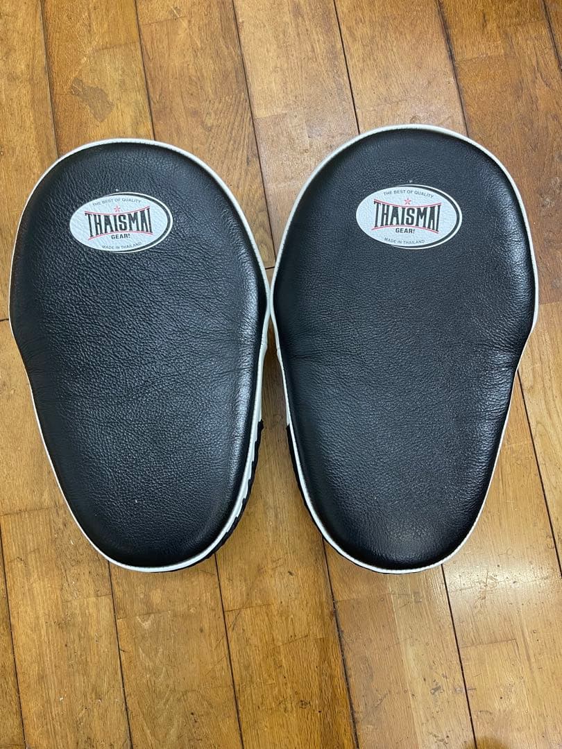 THAISMA ストライカーミット