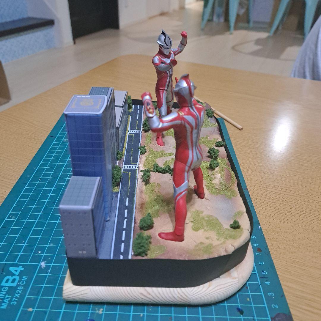 ジオラマ ニセ ウルトラマン メビウス
