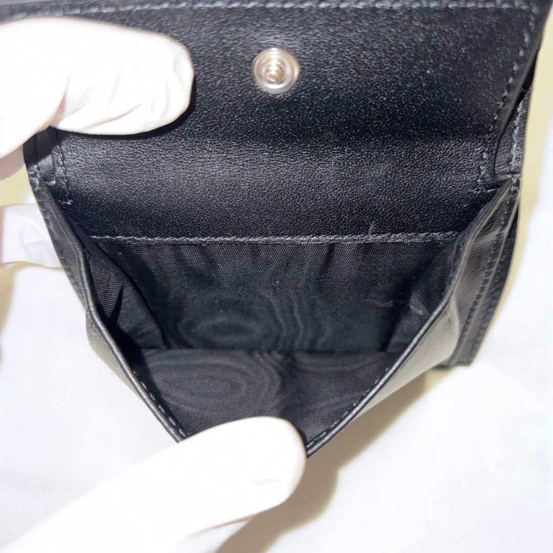 ゆんMARNI ブラックレザー 二つ折り財布