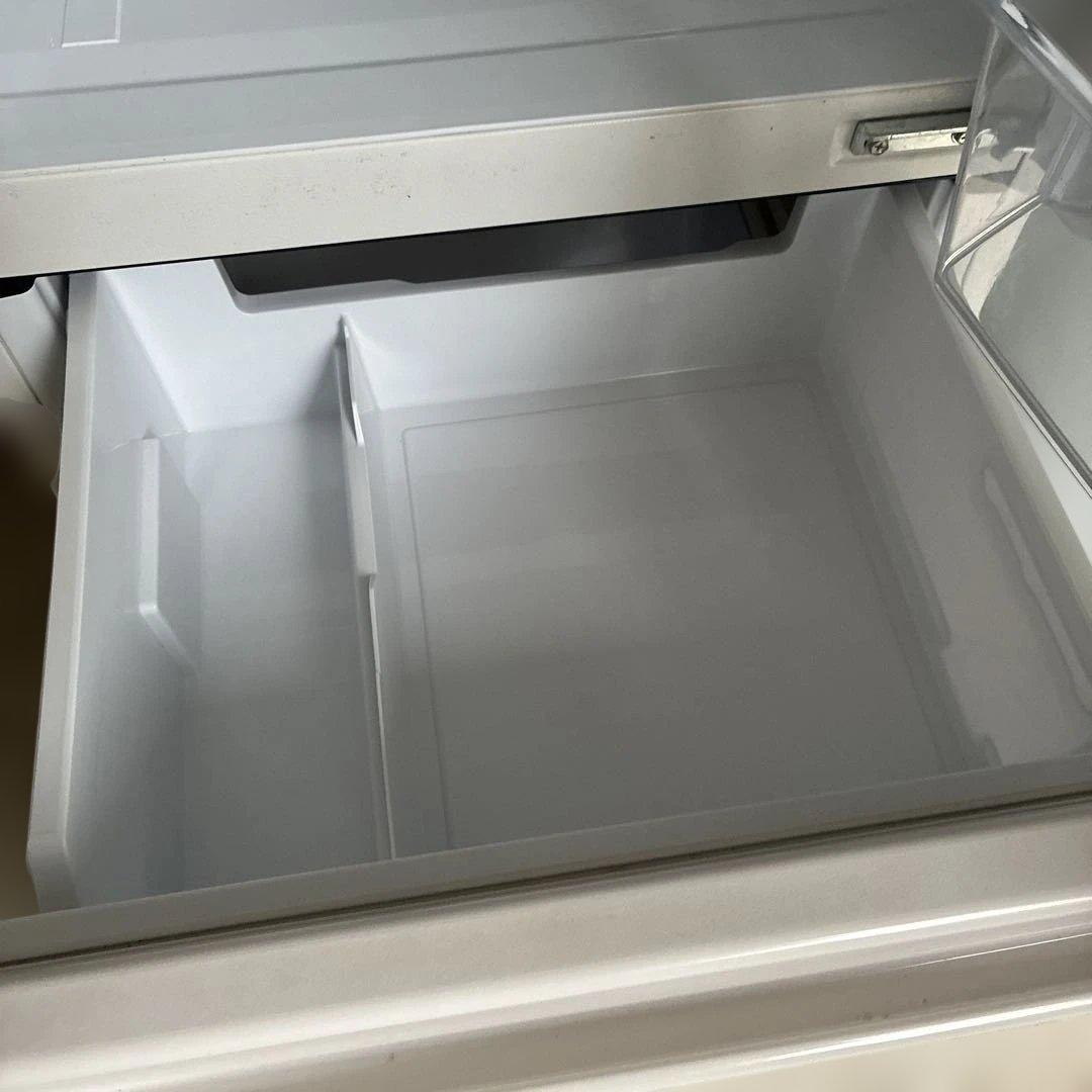 【年内購入の場合、価格交渉可能】 AQUA冷蔵庫　AQR-20K-W 1人用