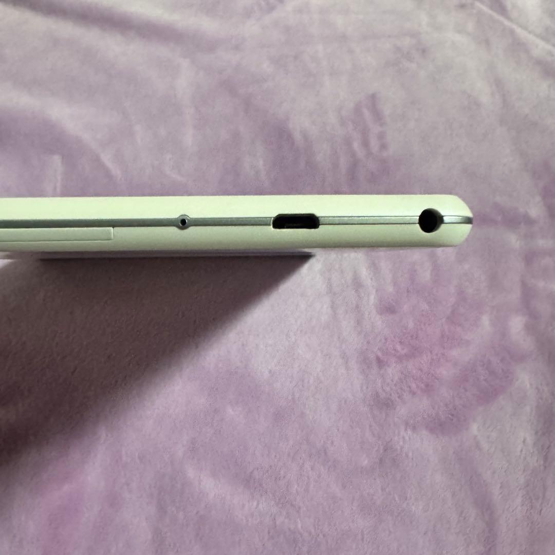 【最終値下げ】Lenovo Tab 5 ホワイト 本体 カバー、充電器付き