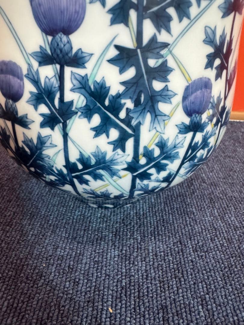 2056  有田焼　視行窯　視行作　染付花草　花瓶