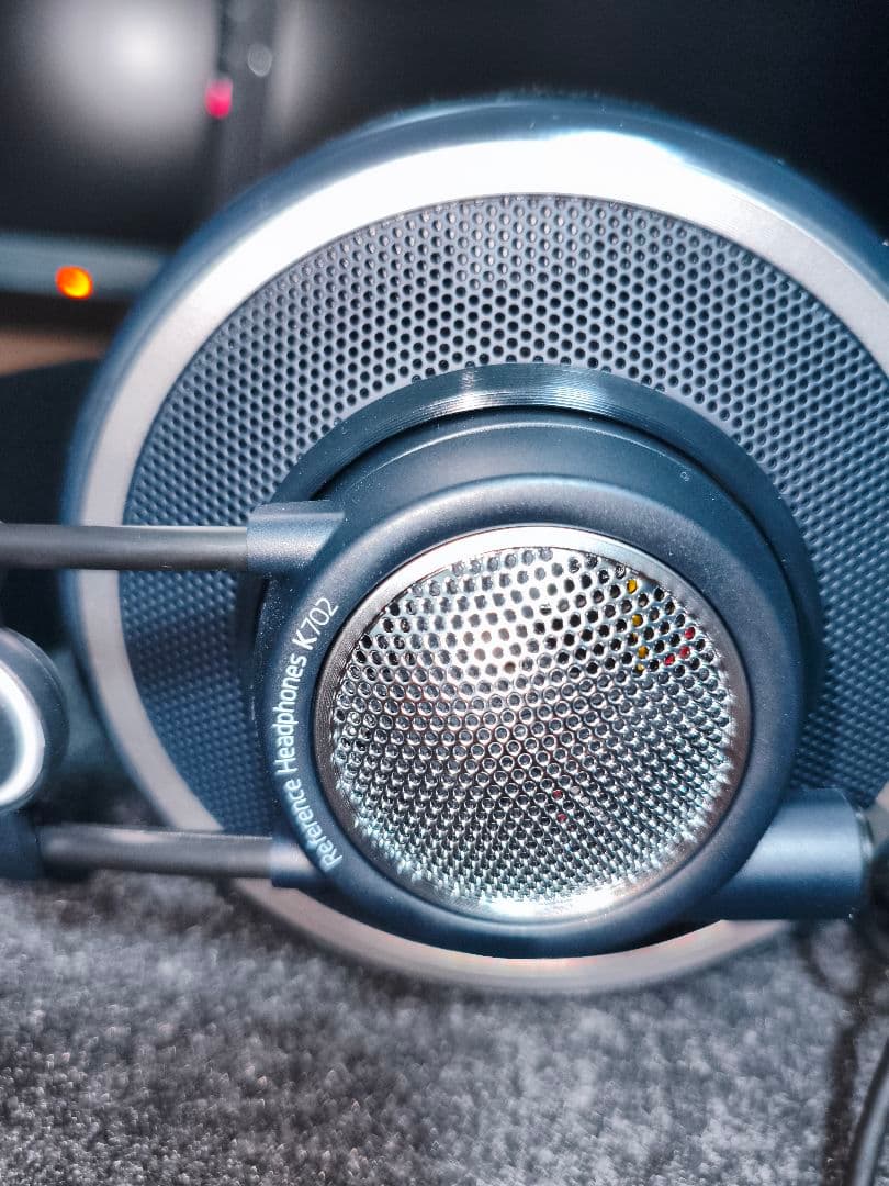 AKG K702 開放型ヘッドホン 使用時間わずか