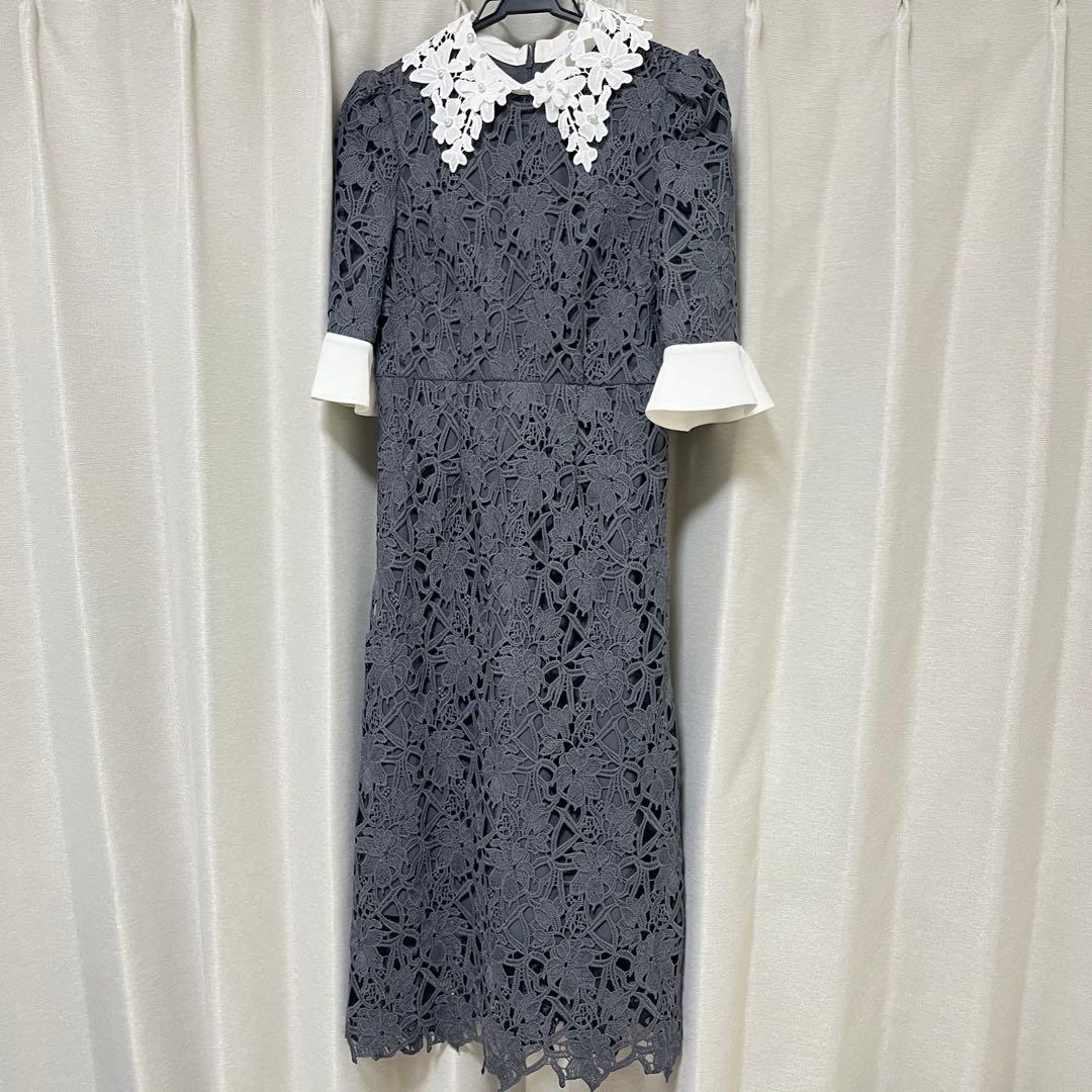 LEJA 花柄レースカラー刺繍Aラインフレアドレスワンピース