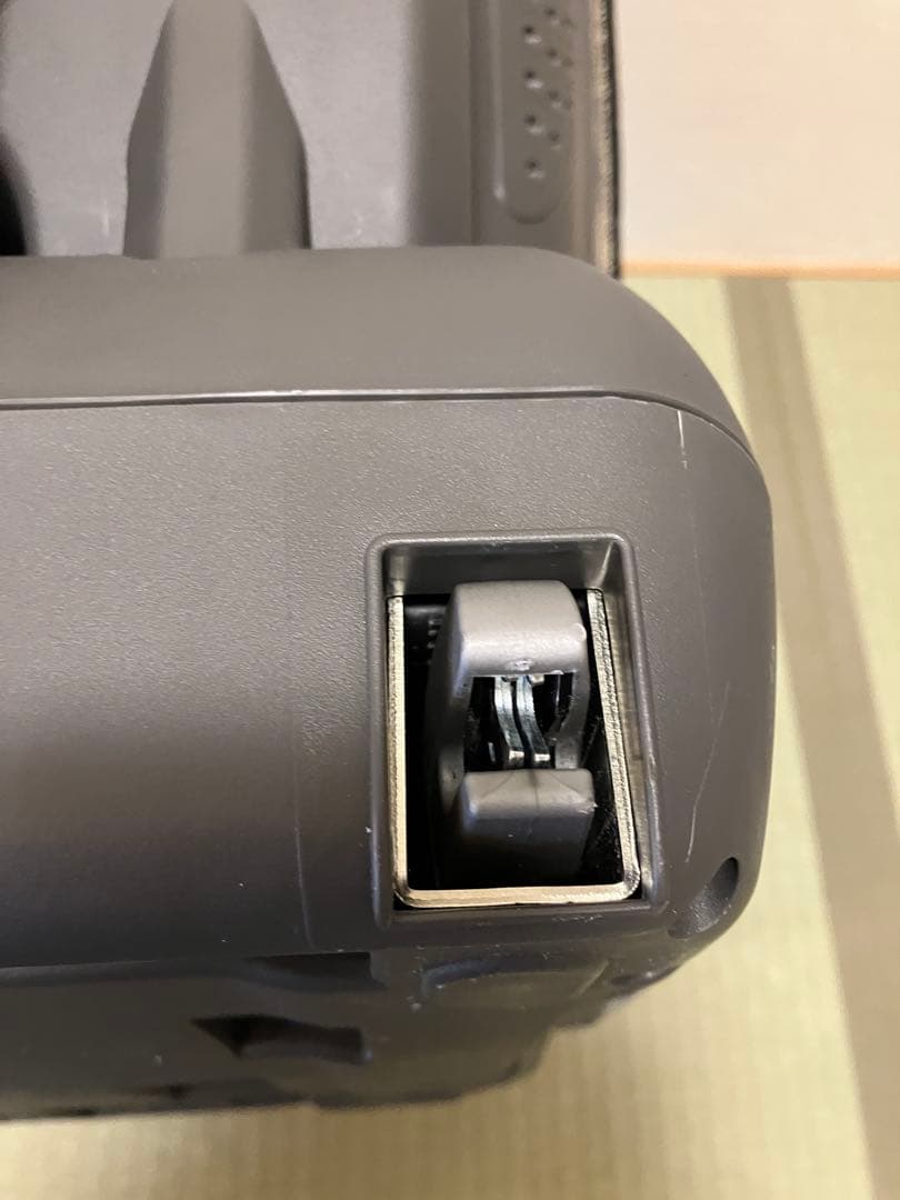 Combi ISOFIXチャイルドシート セイブトレック　エッグショックTB