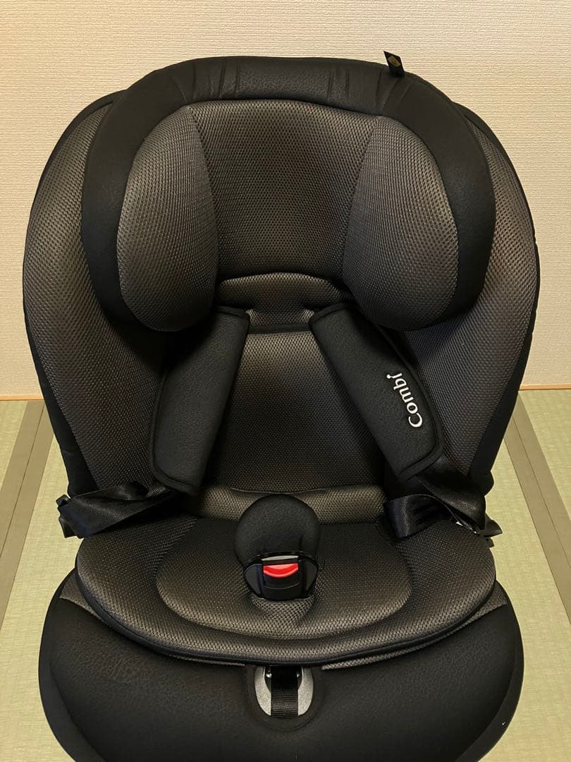 Combi ISOFIXチャイルドシート セイブトレック　エッグショックTB
