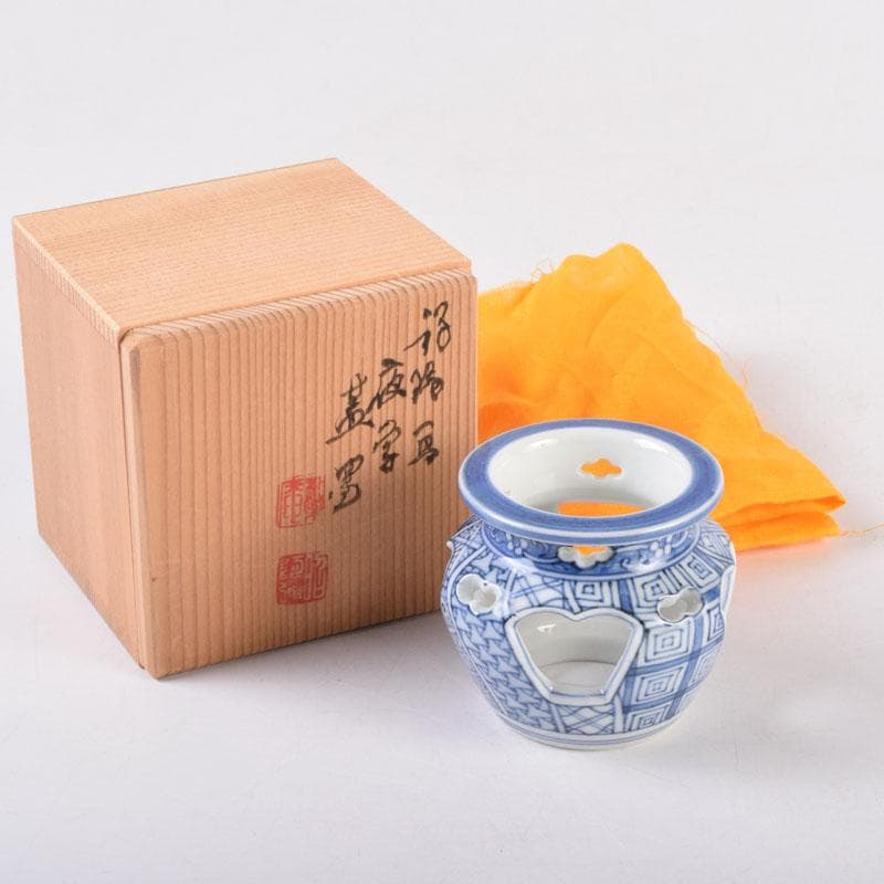 茶道具　京焼　平安昭阿弥造　染付　花草文　蓋置　共箱　V　8421