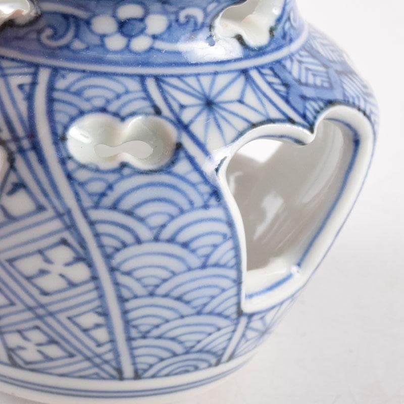 茶道具　京焼　平安昭阿弥造　染付　花草文　蓋置　共箱　V　8421