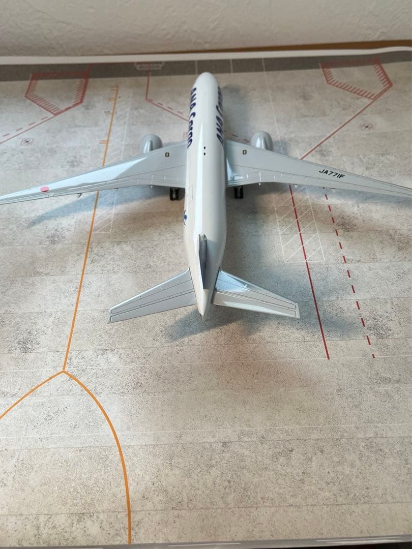 完成品！ANA Cargo Boeing 777F 1/200 全日空商事
