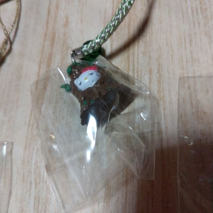 キティちゃんご当地ストラップ14個セット