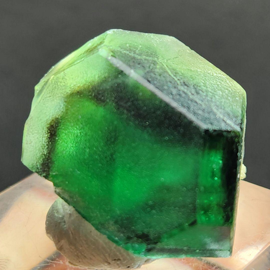 エイリアン アイ？フローライト原石