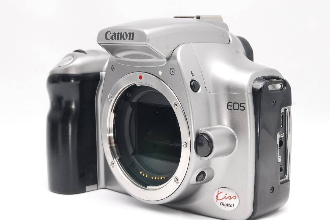Canon EOS Kiss Digital ♥デビュー機に♥ 一眼レフ