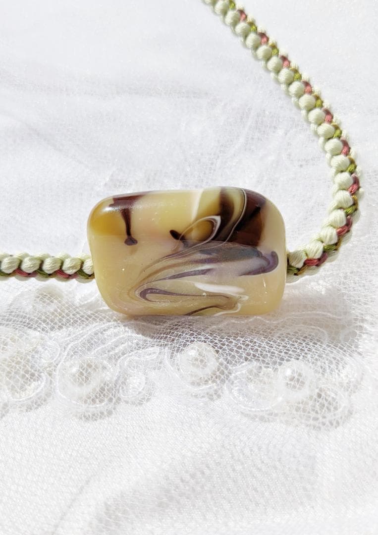 吉田正子トンボ玉（貳拾參）　「江戸組み紐」ネックレス　ガラス玉に込めた日本画