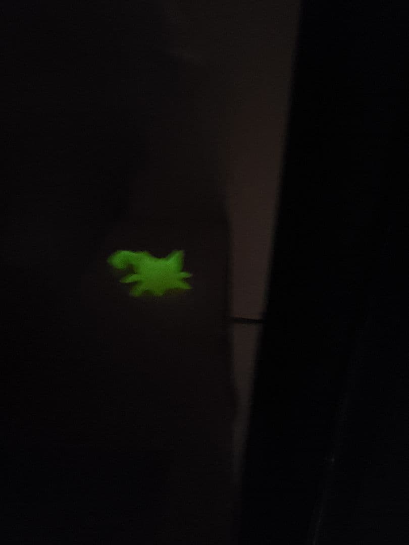 ファミコンチョコ消しゴム　メトロイド　ゼブ　未切り　キャラクター　キン消し