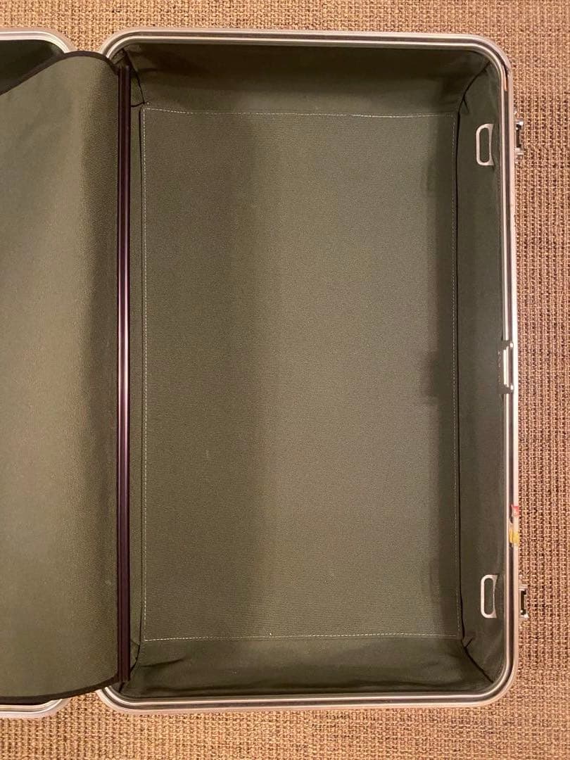 ゼロハリバートン（ZERO HALLIBURTON） ZEROLLER