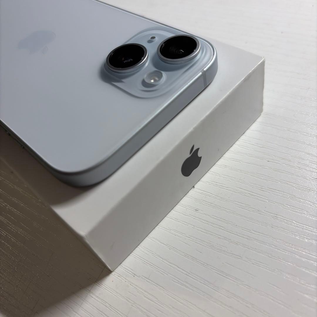 iPhone15 128GB ブルー SIMフリー 極美品