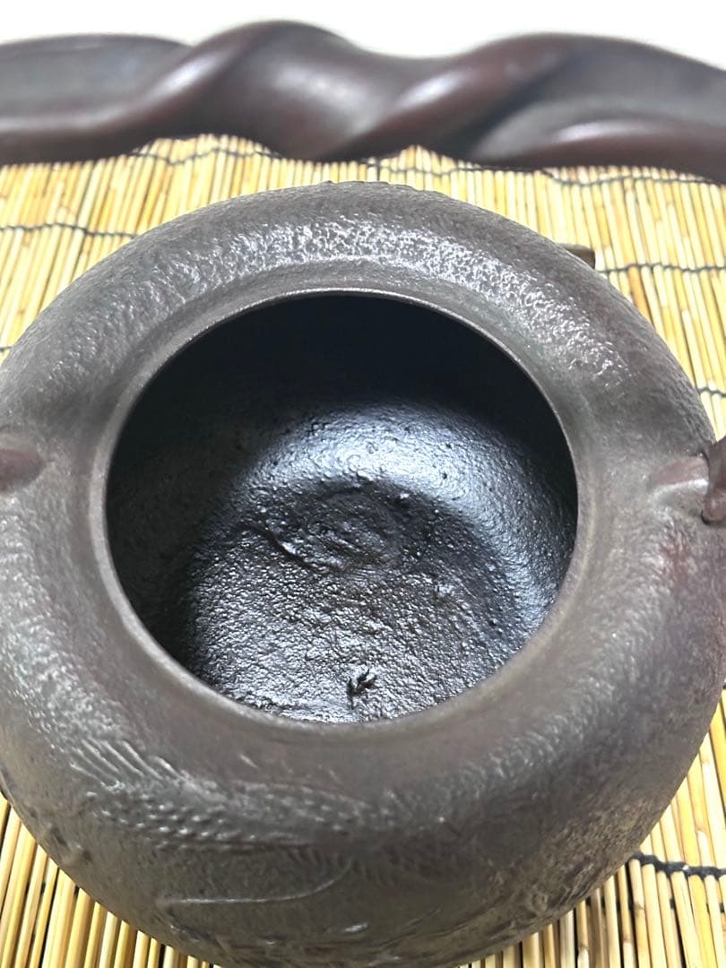 新品、栞、タグ２種付　南部水沢　岩戸賢一郎造　１５型　丸型　龍文様　南部鉄瓶