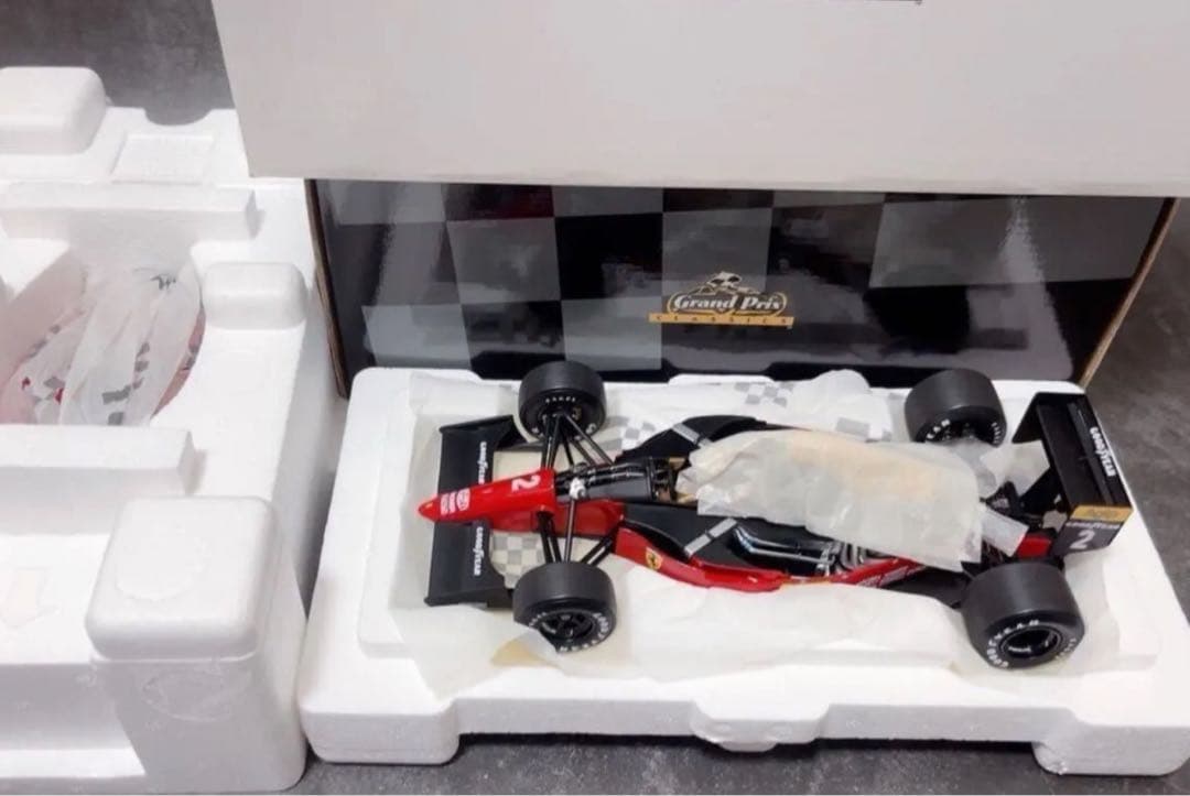 エグゾト 1/18 フェラーリ 641 ポルトガルGP 1990