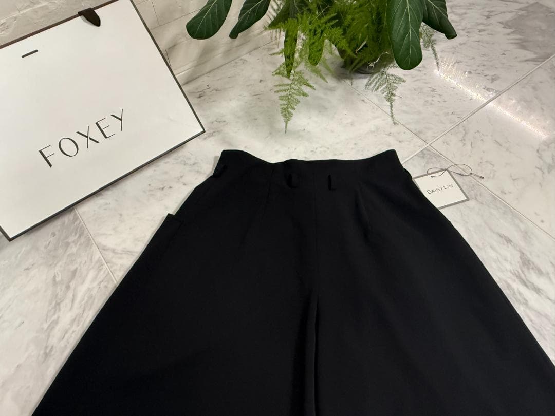 める'24年★未使用級★FOXEYフォクシーパンツ フレアキュロットⅡ40