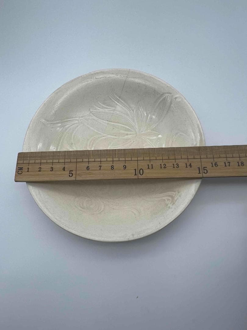 宋時代 定窯　白磁刻花皿 小盤　茶道具　繊細　唐物　古物(E-88)