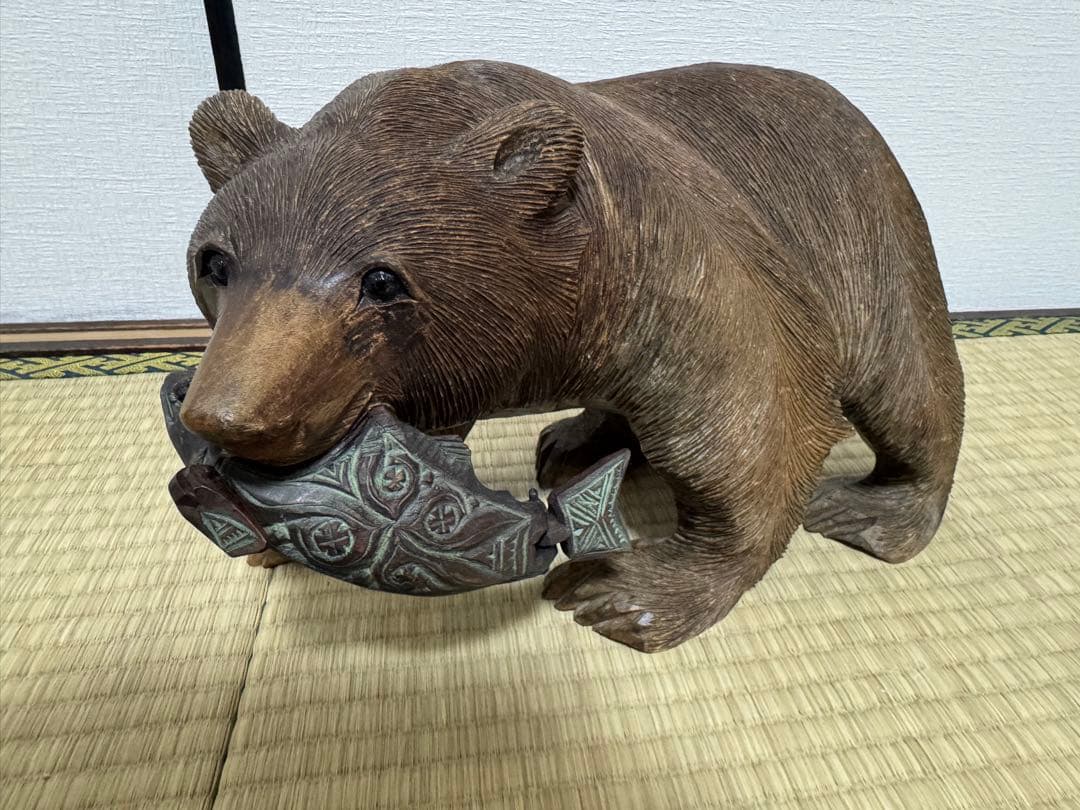熊　木彫り　アイヌ　北海道