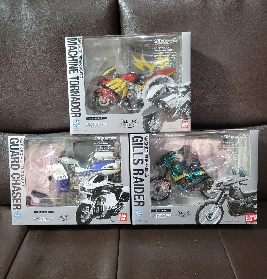 s.h.figuarts 仮面ライダーアギト　マシンセット