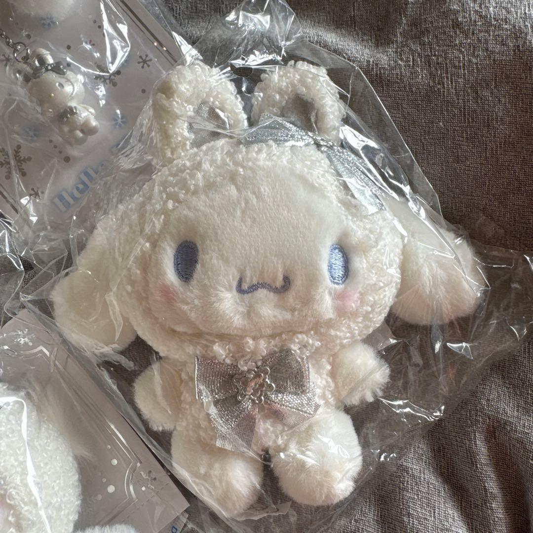 ハローキティ スノーラビット ぬいぐるみ マスコット サンリオ　シナモン クロミ