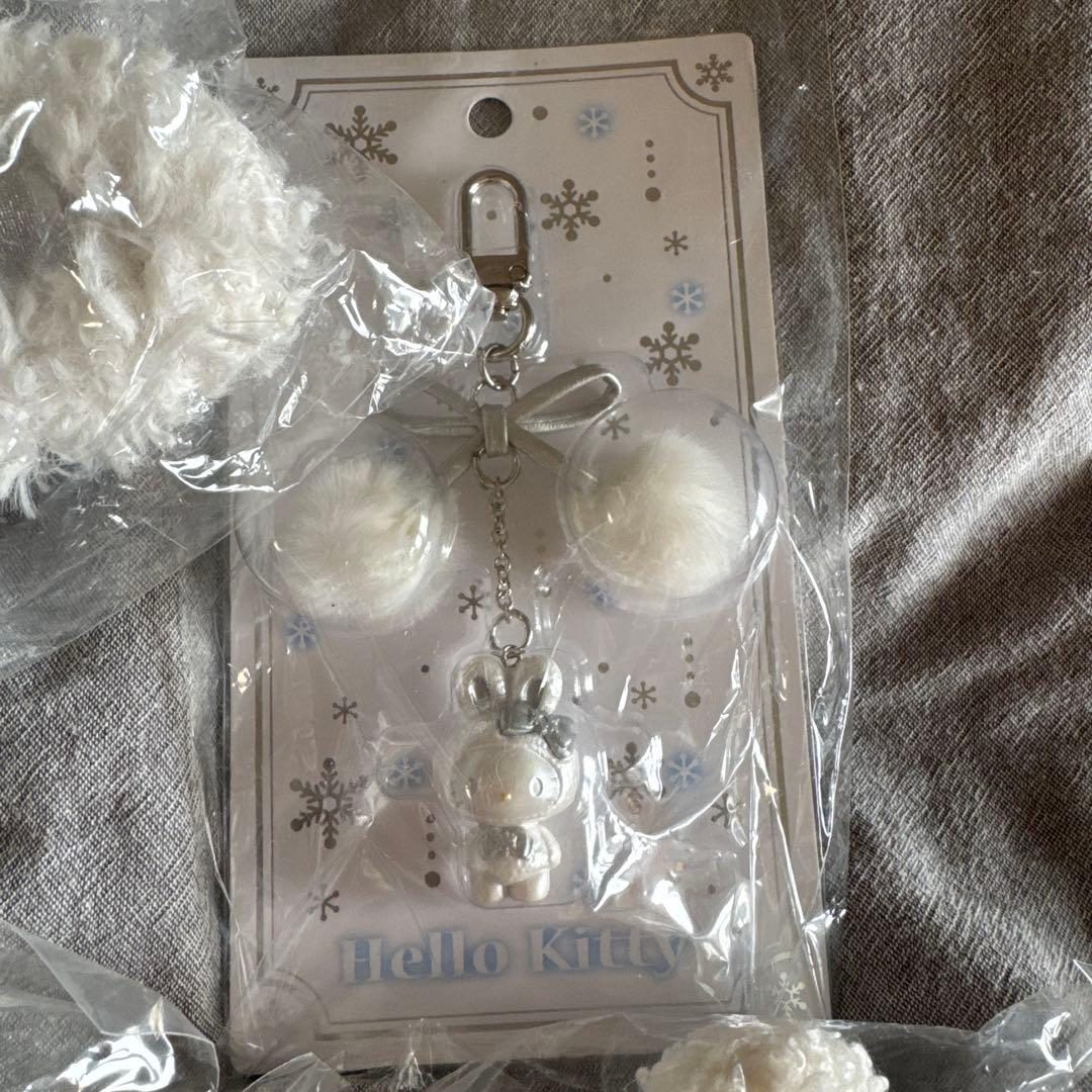 ハローキティ スノーラビット ぬいぐるみ マスコット サンリオ　シナモン クロミ