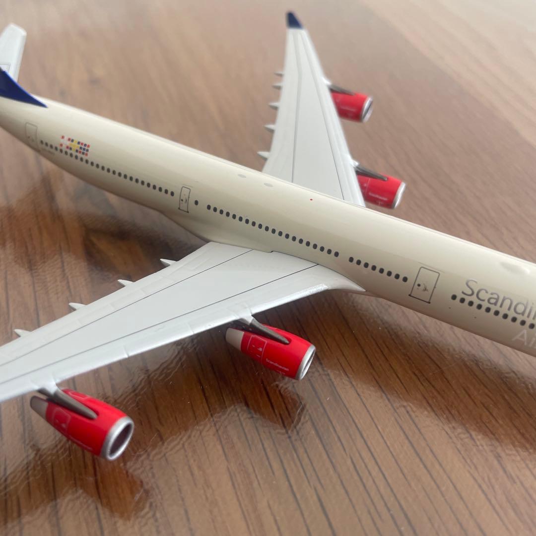 Airbus A340-300 SAS 1:400 スケール