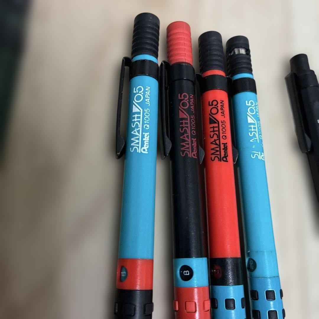 シャープペンシル13本とボールペン1本まとめ売り