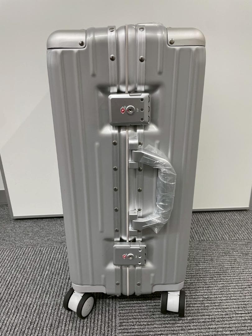 3000円オフ！リベティ多機能キャリーケース【エナメルシルバーSサイズ】71