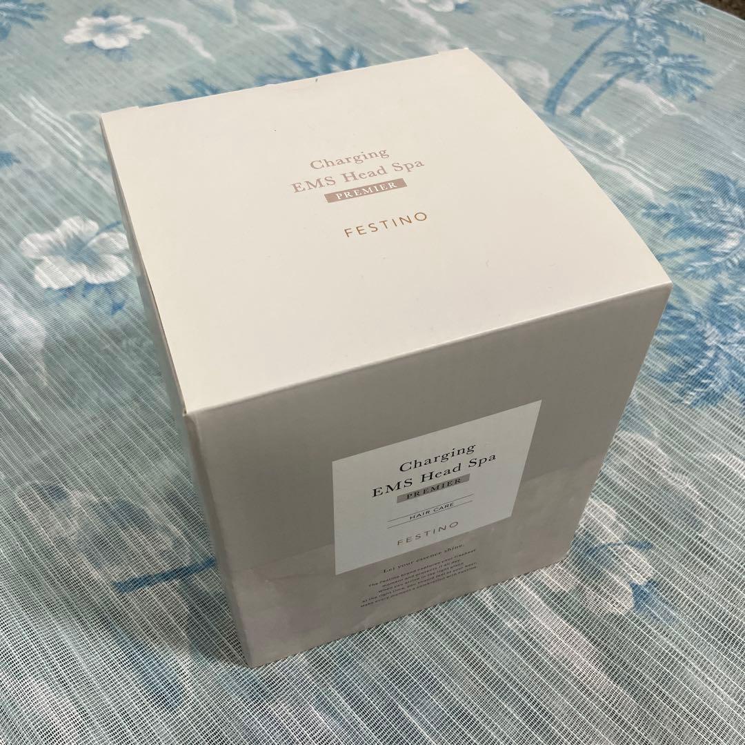 未使用　フェスティノ 充電式 EMSヘッドスパ プレミア SMHB-044