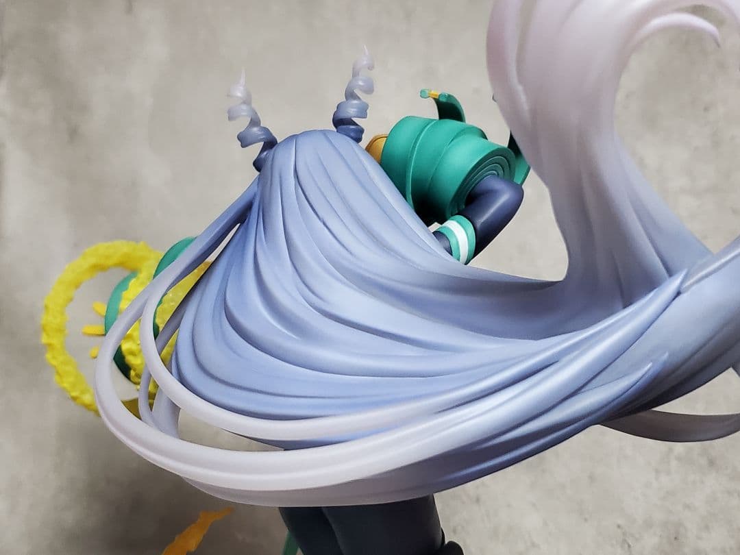 波動ねじれ フィギュア スピリテイル