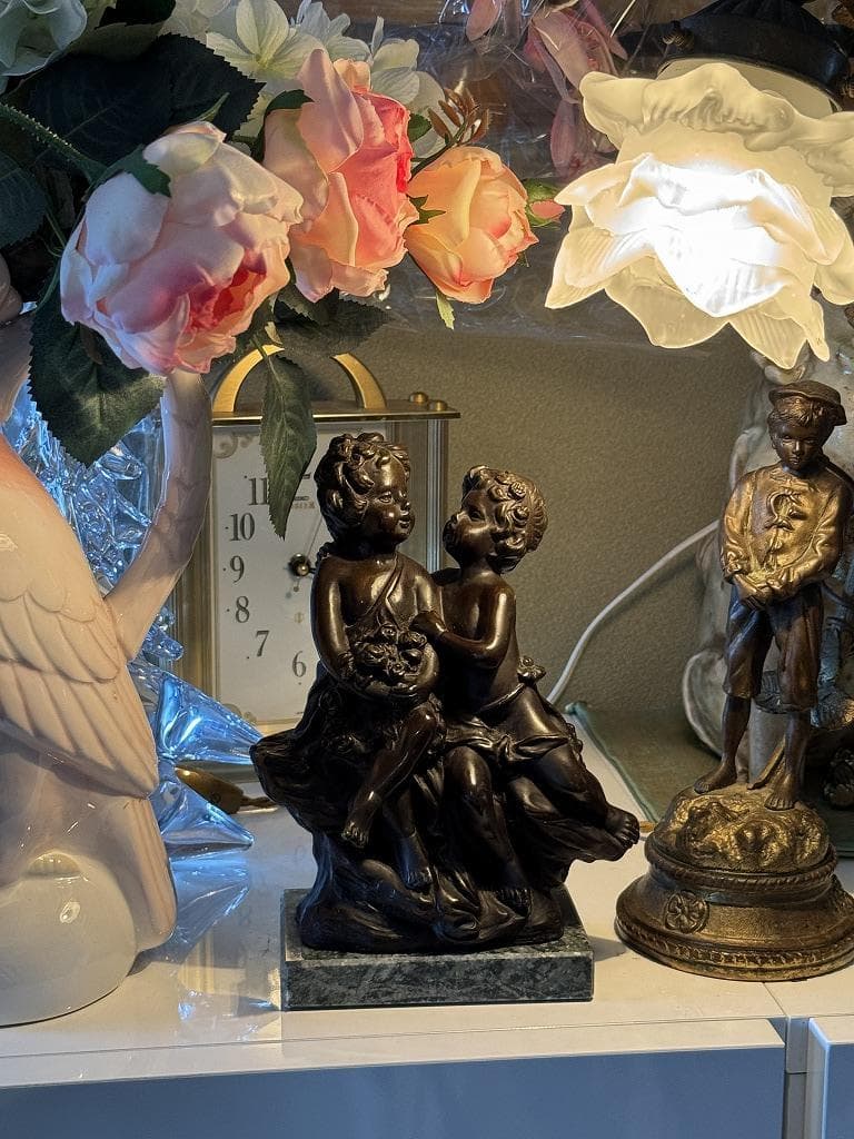 フランス　アールヌーヴォー　刻入　オーギュスト・モロー「椅子に座る子供」ブロンズ