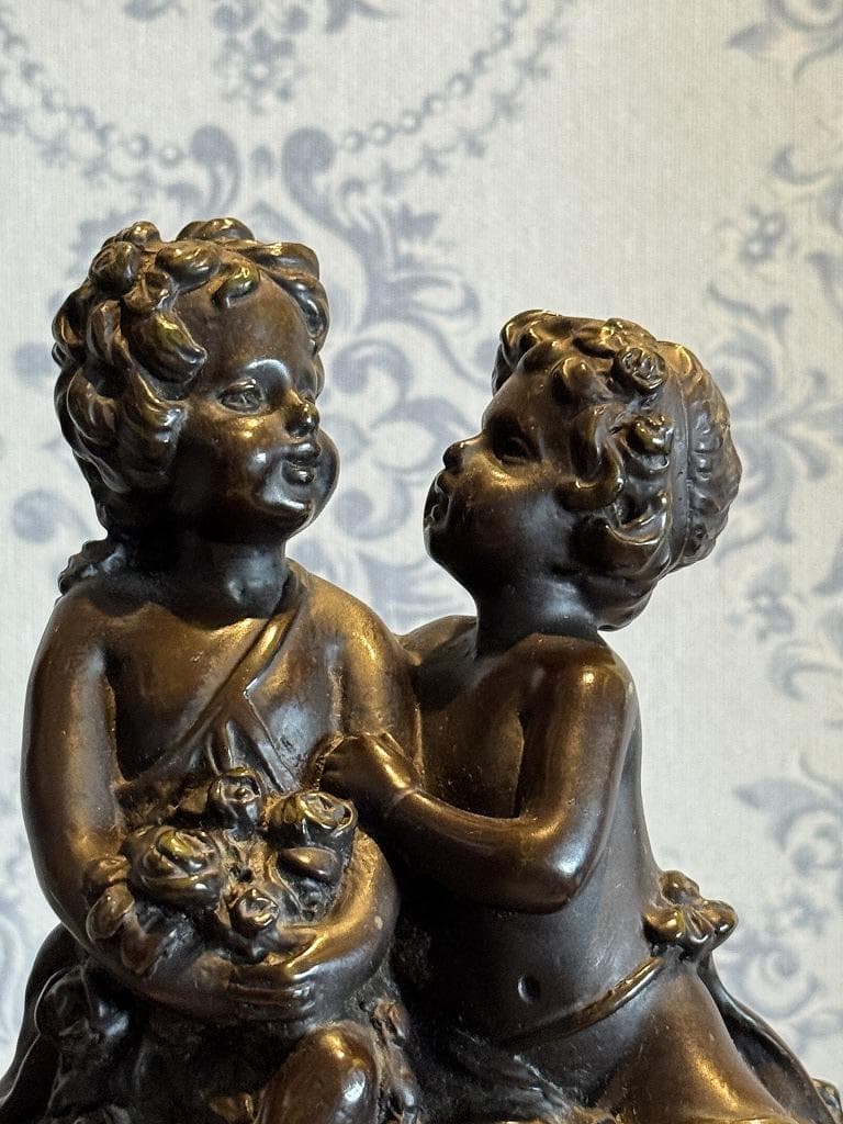 フランス　アールヌーヴォー　刻入　オーギュスト・モロー「椅子に座る子供」ブロンズ