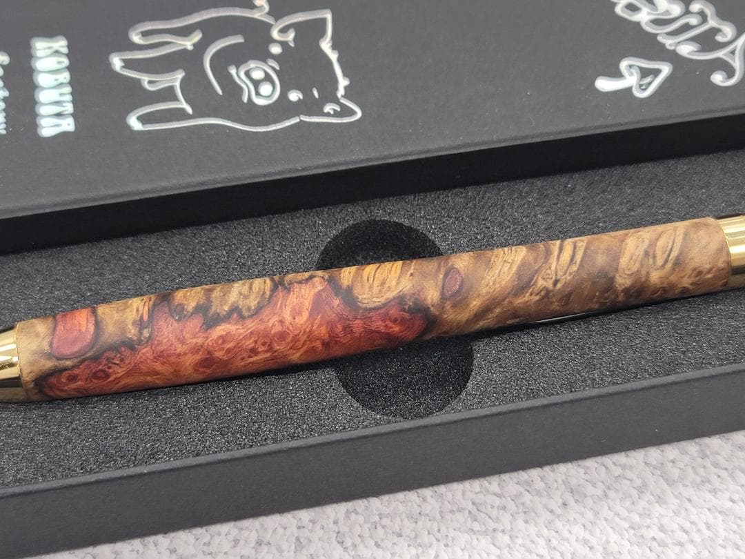 新品　こぶた工房　極上花梨瘤　紅白　金金具　シャープペンシル0.5