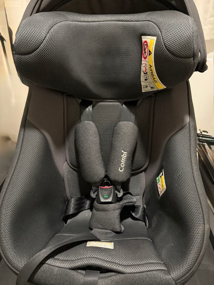 Combi コンビ　クルムーヴアドバンス ISOFIX JP-590