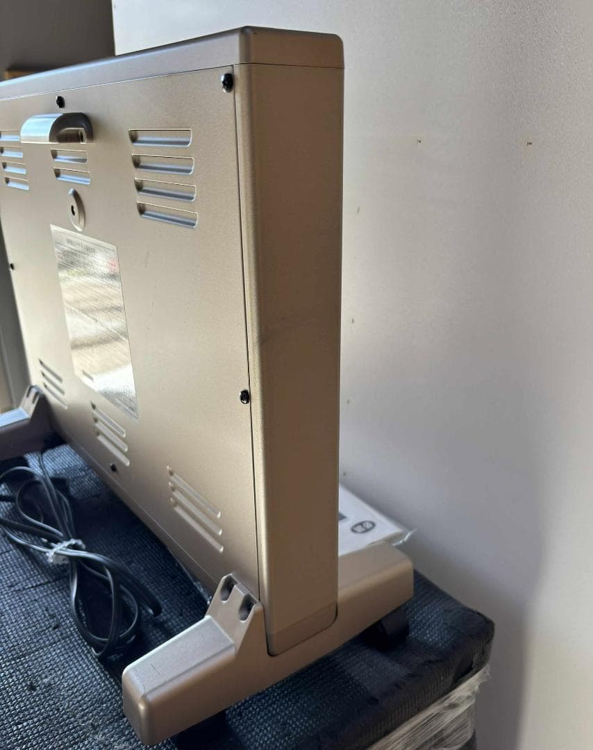 サンルミエ キュート 遠赤外線 暖房器 E800LS パネルヒーター Used