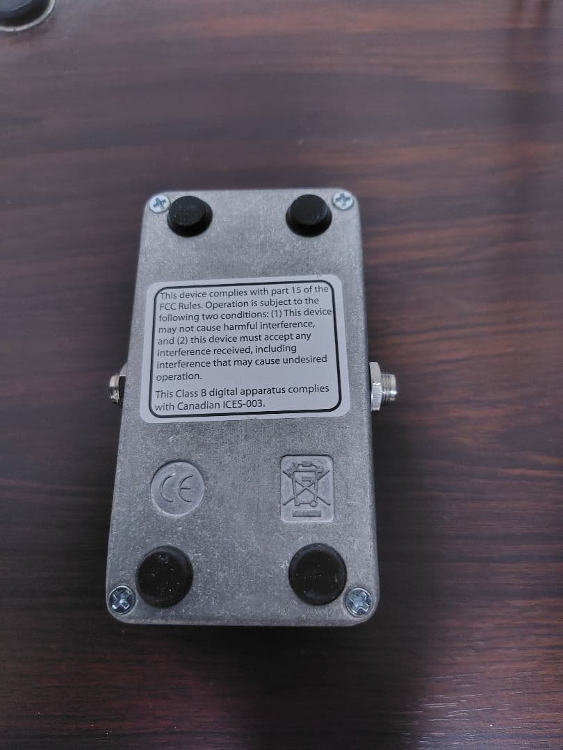 electro-harmonix BASS CLONE ベースエフェクター