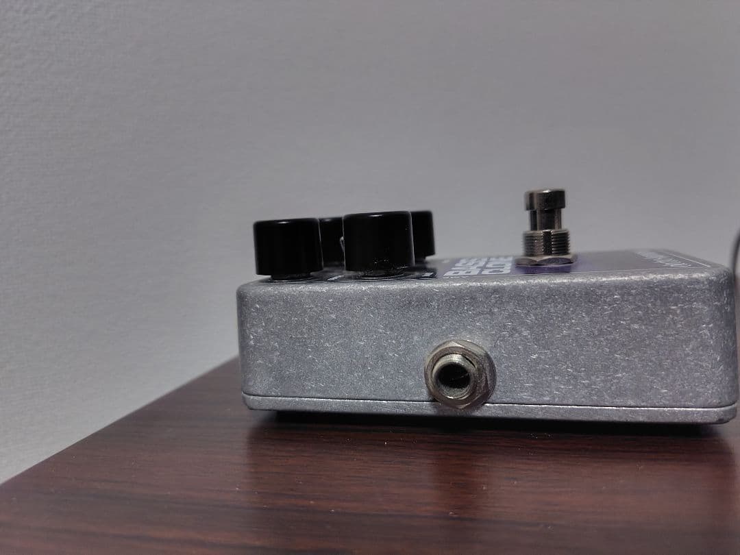 electro-harmonix BASS CLONE ベースエフェクター