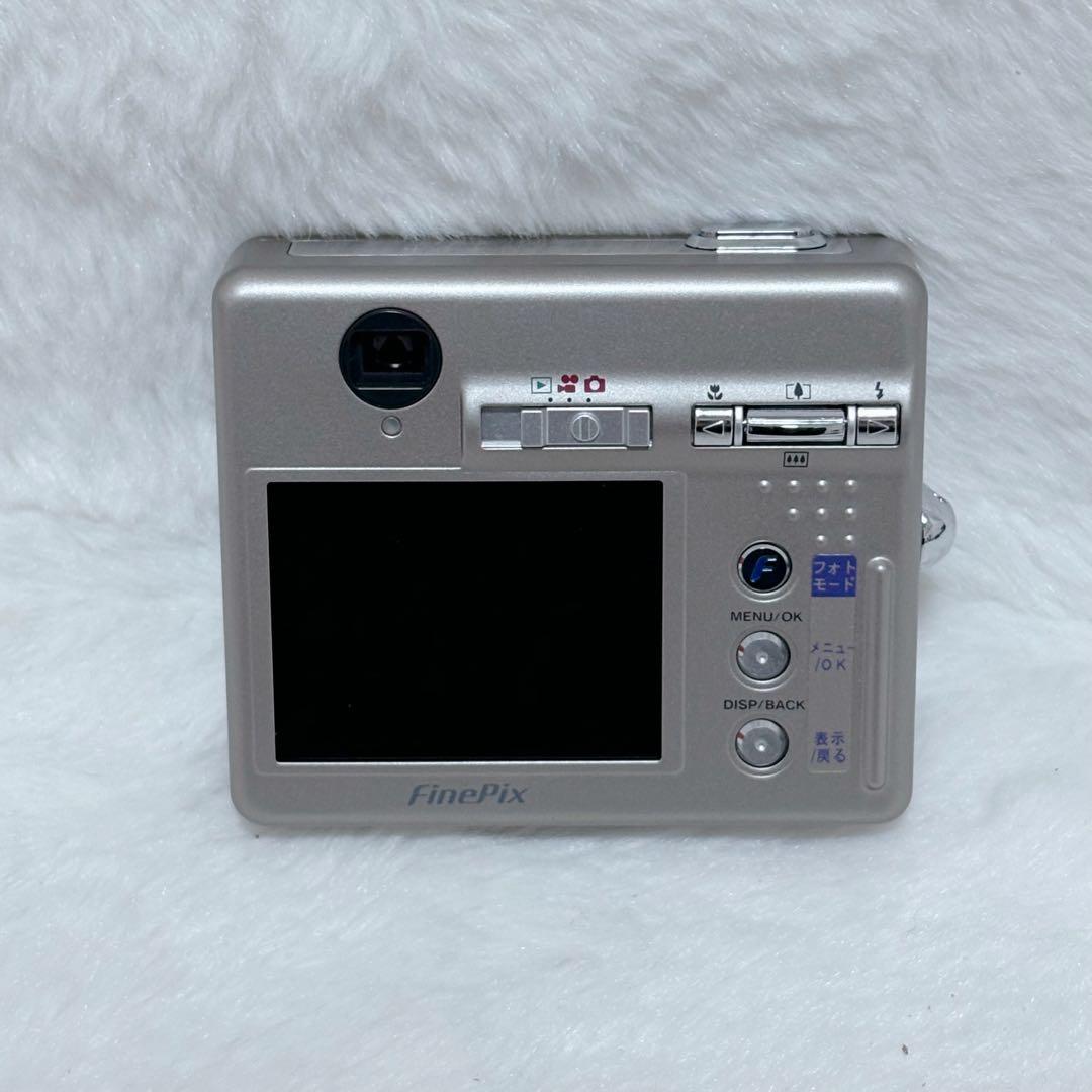 【外観美品】Fujifilm FinePix F450 コンパクトデジタルカメラ