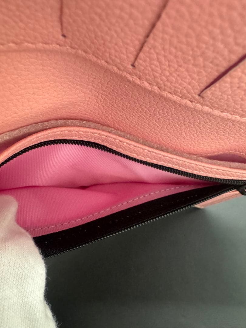 新品　未使用　皇居　ピンク 長財布 菊の御紋