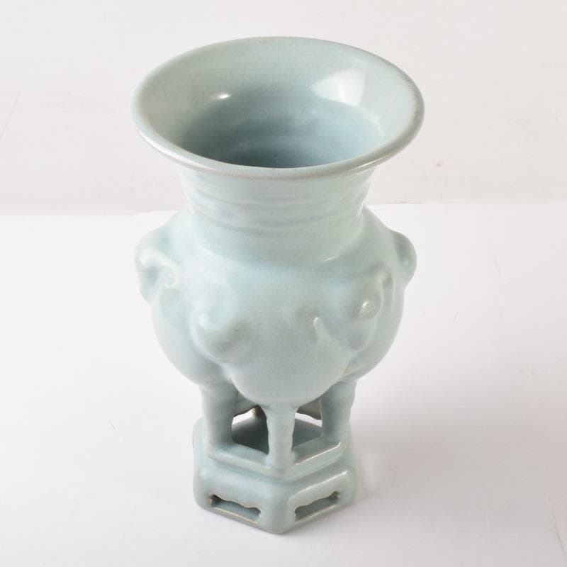 中国　龍泉窯　粉青釉　羊形瓶　高さ約30.5cm　時代箱付　C　7178A