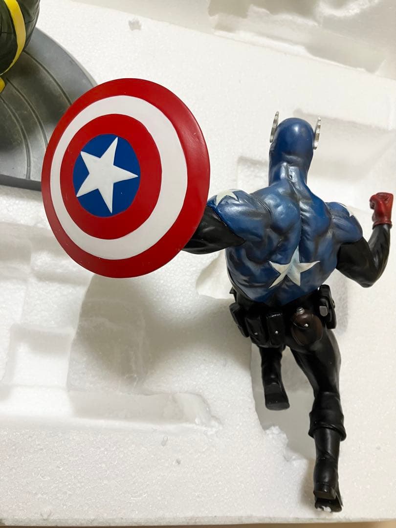1000体限定　ニューキャプテンアメリカ　コトブキヤ　ファインアートスタチュー