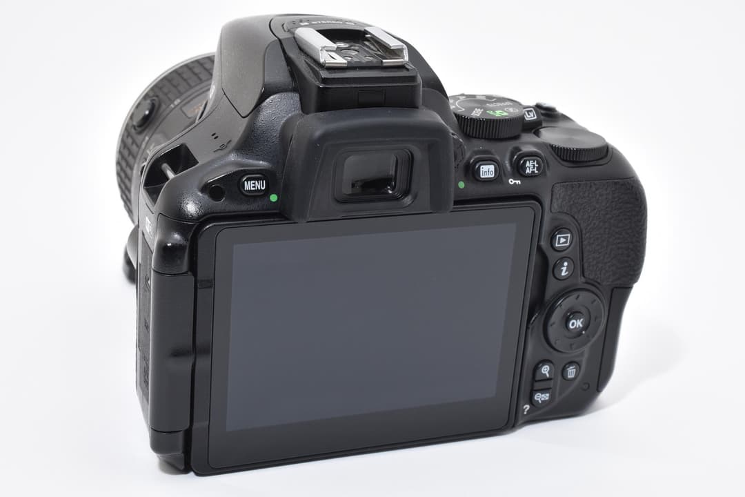 美品 Nikon D5500 Wi-Fi レンズセット #9434