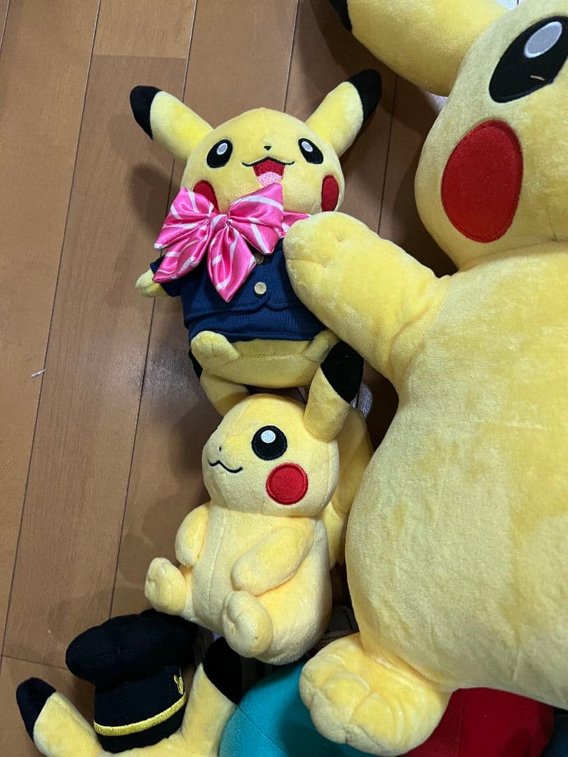 ピカチュウのぬいぐるみ　9つまとめ売り