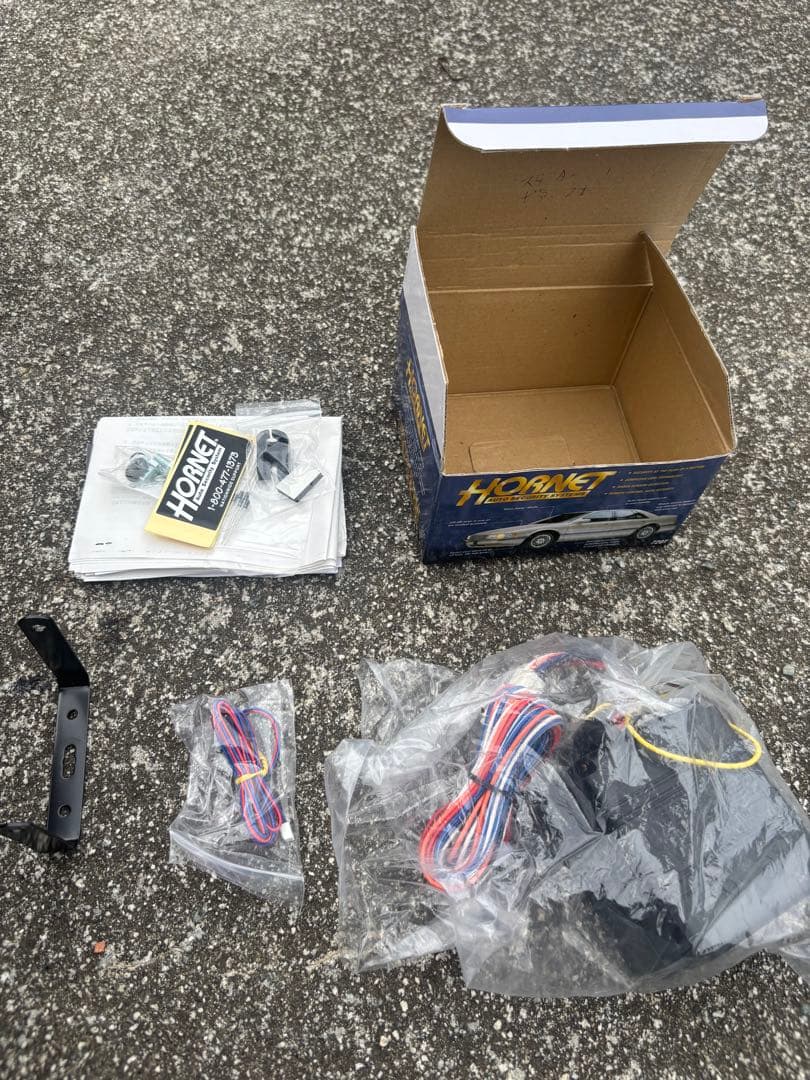 G*W様 当時物！！HORNET AUTO SECURITY SYSTEMS